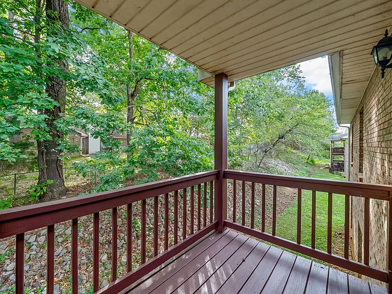 Parkway Pl - 1237 — Photo 21