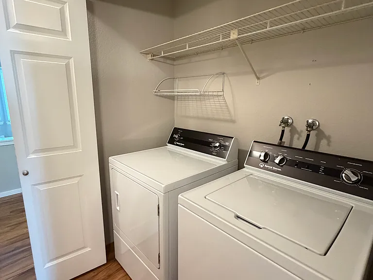 industrial top of the line speed queen washer and dryer with storage