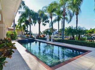 1218 Cordova Blvd NE, Saint Petersburg, FL 33704