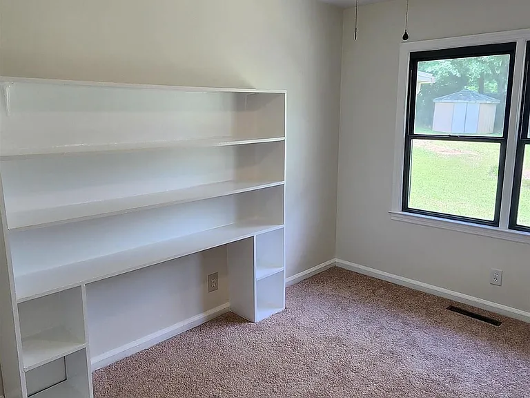 203 Springdale Dr #1 — Photo 20
