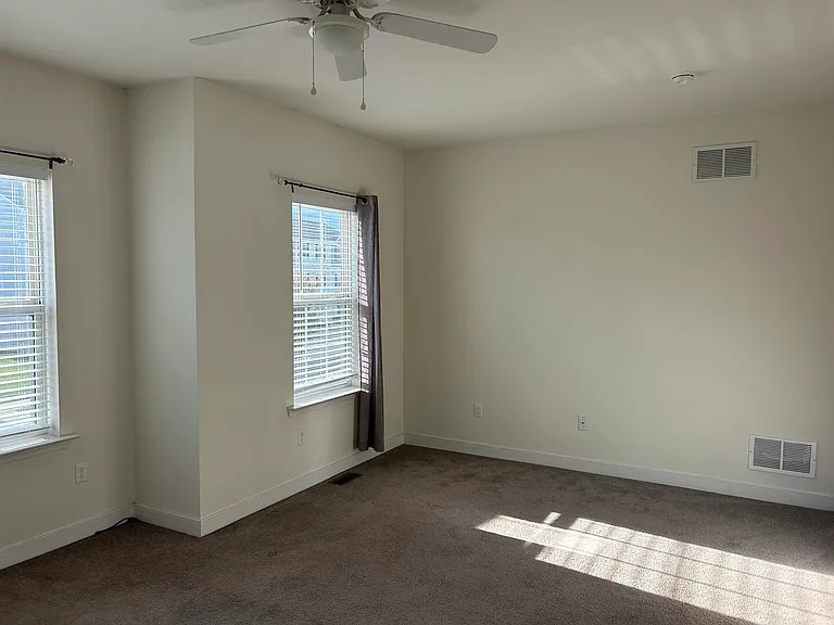 295 Mingo Way — Photo 8