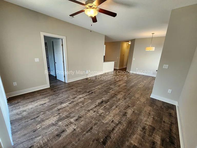 8164 E 34th Ct S — Photo 4