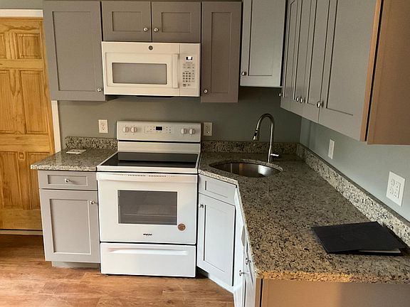 3rd image of 1670 Western Ave #4