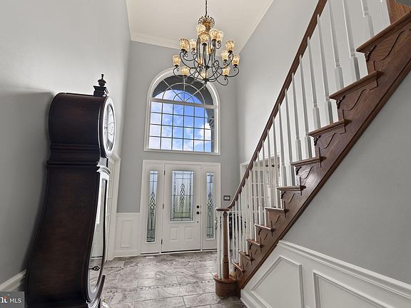 4th image of 108 Danton Ln