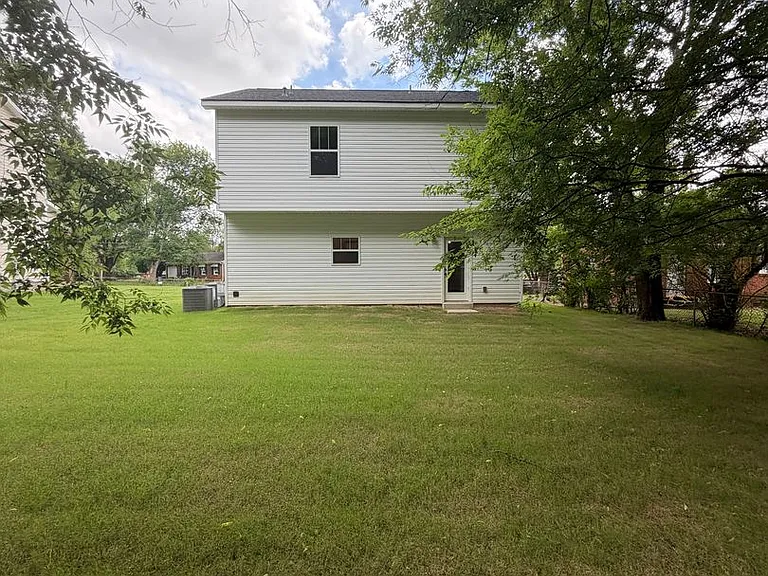 1711 Golf Club Ln — Photo 31