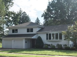 388 Loretta Dr, Oradell, NJ 07649