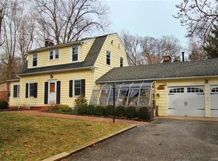 211 Bardonia Rd, Bardonia, NY 10954
