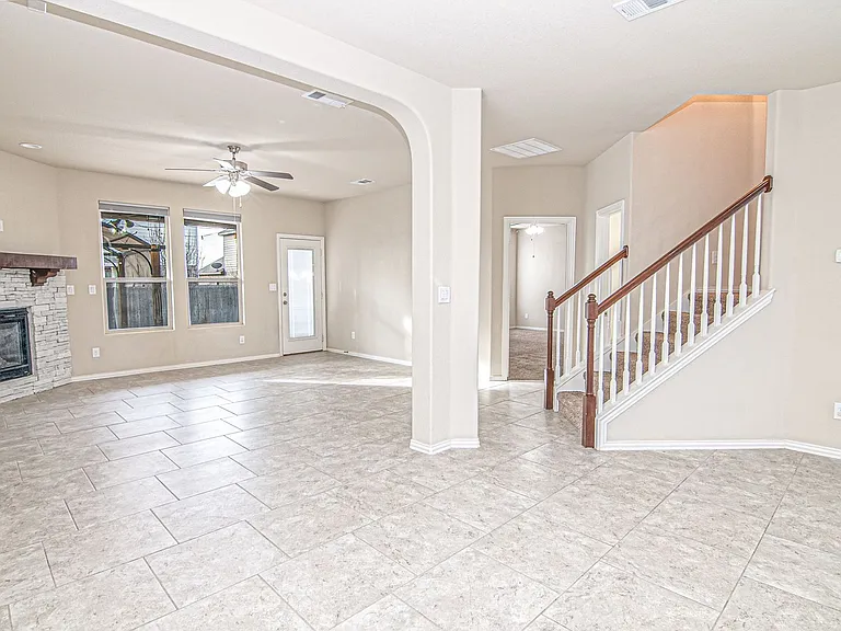 6715 Hall Of Fame Blvd — Photo 6