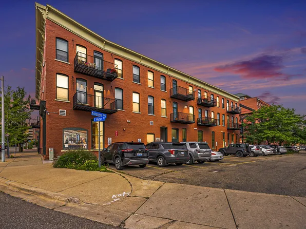 222 N Kalamazoo Mall APT 220, Kalamazoo, MI 49007