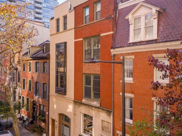 2020 Locust St, Philadelphia, PA 19103