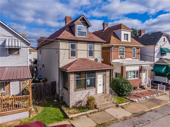 21 Pine St, Natrona Heights, PA 15065