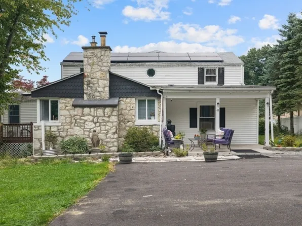 49 Hillcrest Dr, Liberty Twp., NJ 07838