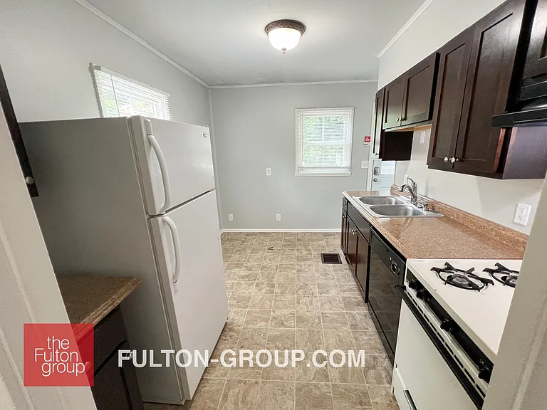 905 Veto St NW — Photo 7