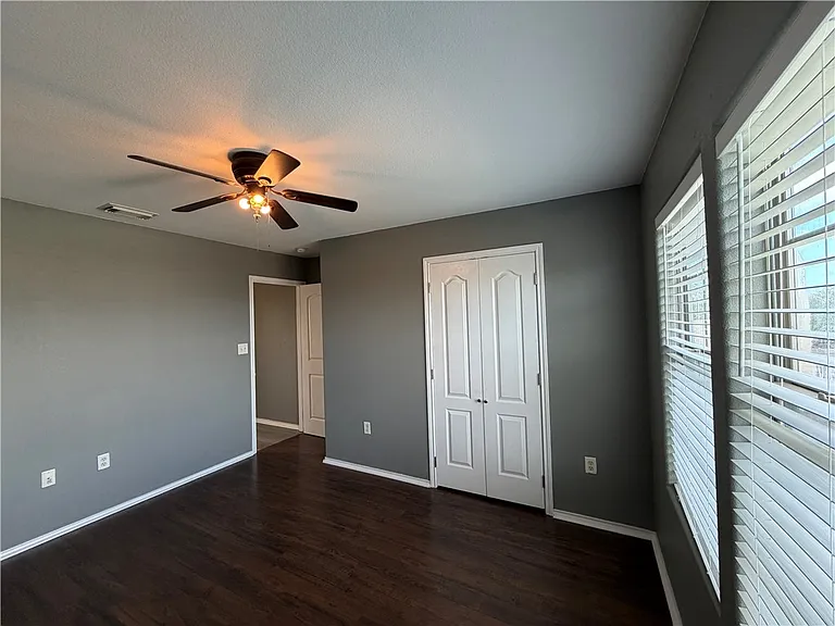 5509 Candace St — Photo 39