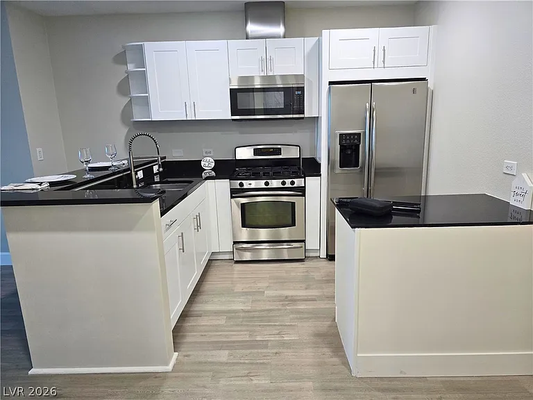 4525 Dean Martin Dr #503 — Photo 3
