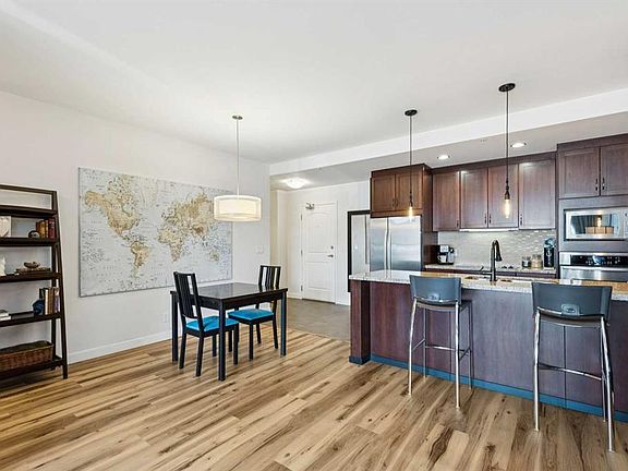4th image of 540 34th St NW #204