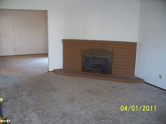 3rd image of 4928 Saddlerock Way