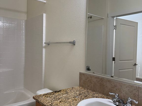 4th image of 276 E Maine Ave APT 201