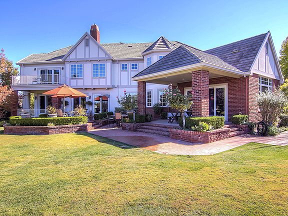 Private Yard and Patios