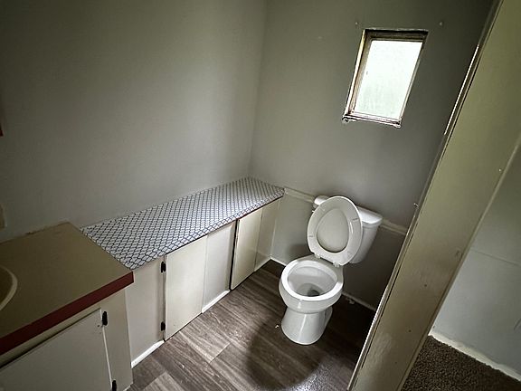 3rd image of 215 Holder Inman Rd #28