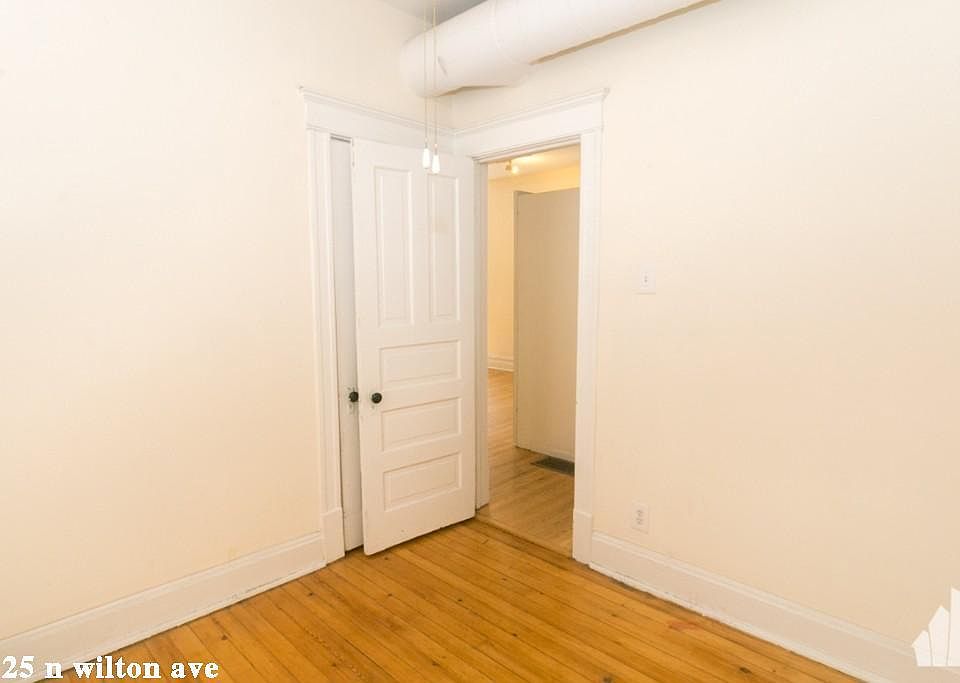 1st image of 3525 N Wilton Ave #111