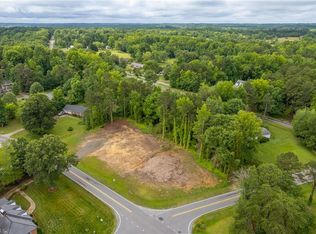 4800 Edinborough Rd #3, Greensboro, NC 27406