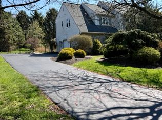 4 Marie Dr, Lititz, PA 17543