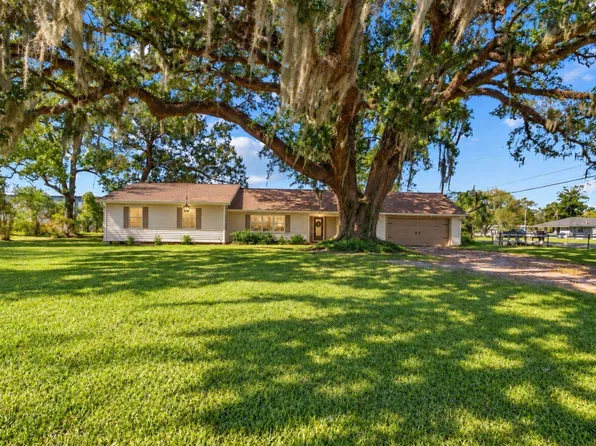 4813 N Mimosa Ln, Orange, TX 77632