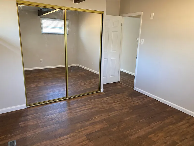 1528 SW 23rd Park — Photo 13
