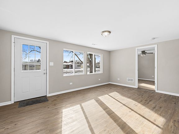 5th image of 72 Jordan Dr