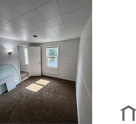 3rd image of 319 W Oliver St APT 4