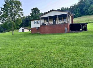 835 Morgantown Ave, Newburg, WV 26410