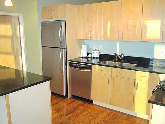 5th image of 1620 S Michigan Ave Unit 803