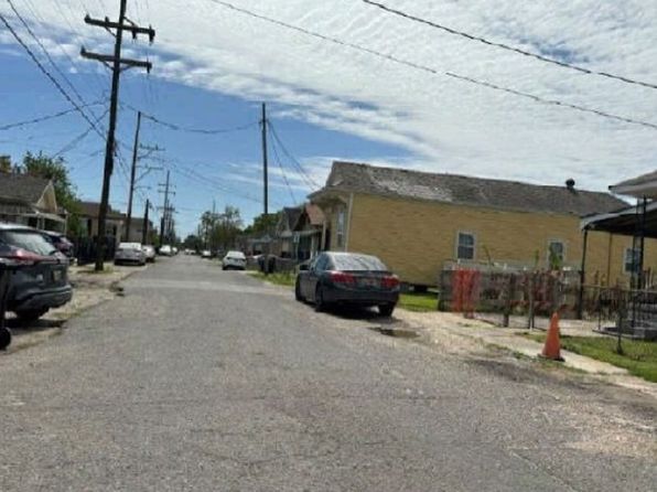 new-orleans-louisiana-348405859 picture