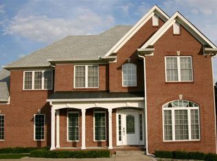 1185 Loop Dr, Pleasant View, TN 37146