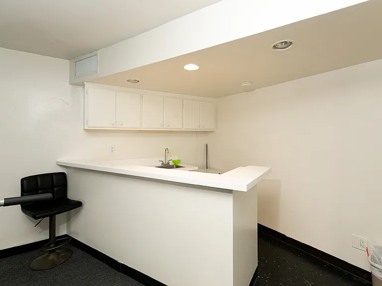 West Hollywood Ritz — Photo 8