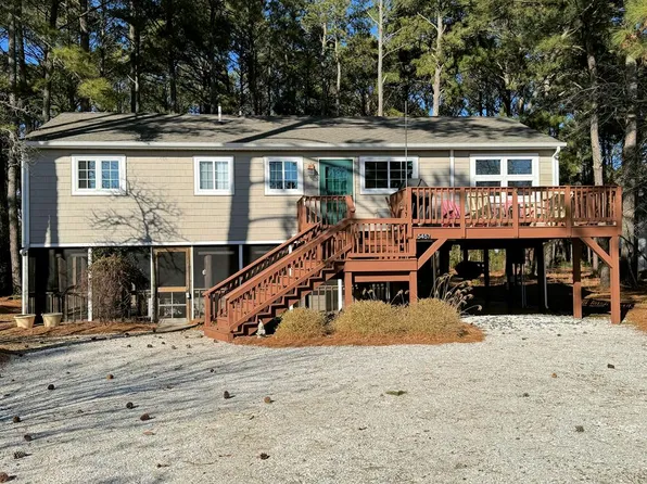 5457 Oak Dr, Chincoteague, VA 23336