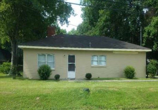 1st image of 5061 Hillcrest Dr