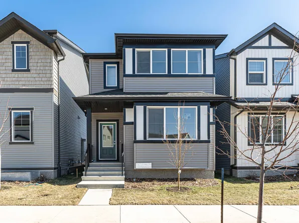 3367 Erlanger Bnd NW, Edmonton, AB T6M 3A6