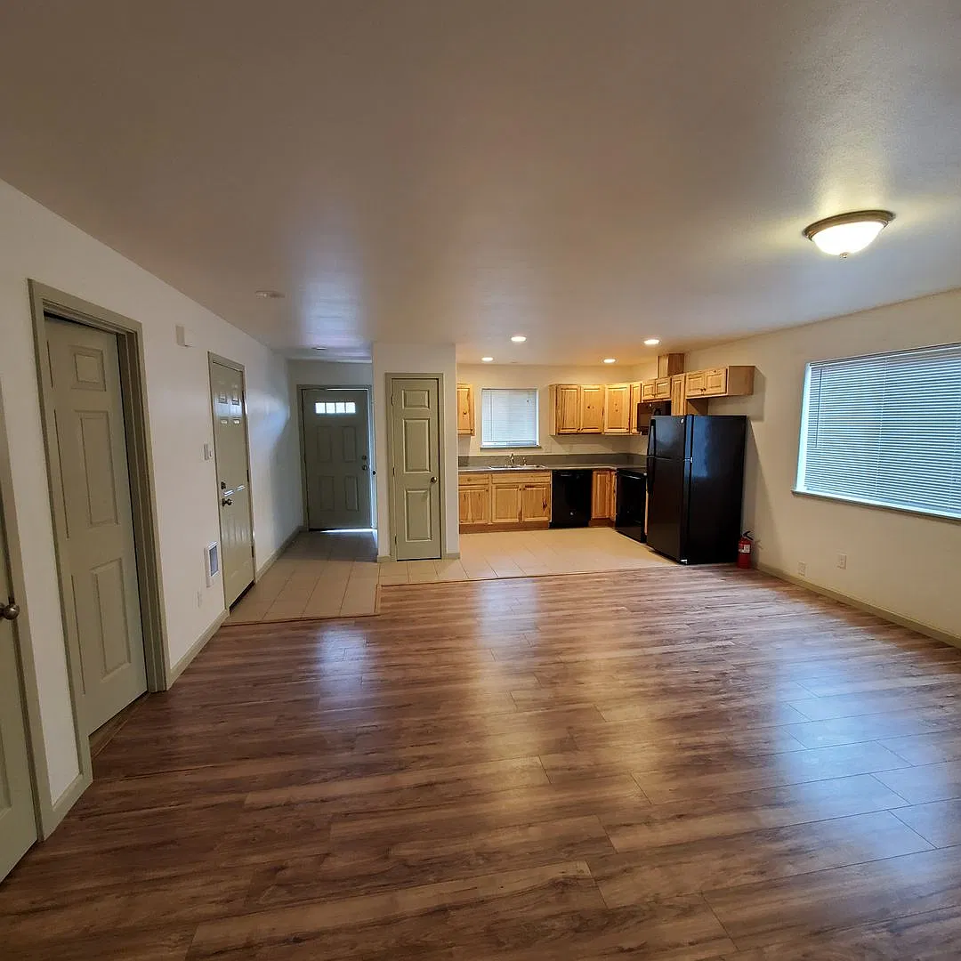 Birch Duplex — Photo 3