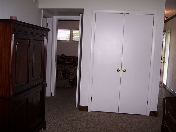 5th image of 200 Thistlewood Ave APT 306