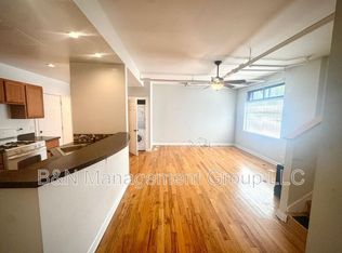 910 W Oakdale Ave #GF, Chicago, IL 60657