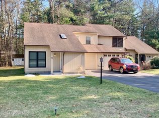 85 Thimbleberry Rd, Malta, NY 12020