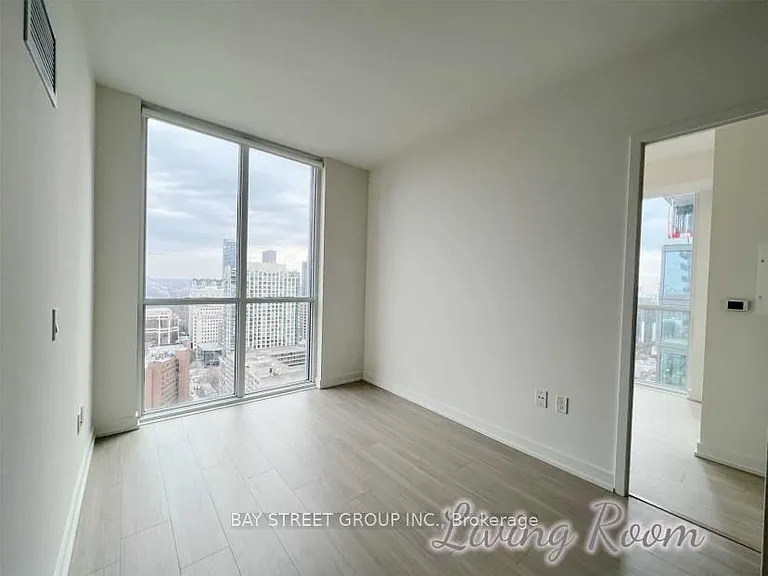 1 Yorkville Ave #2811 — Photo 4
