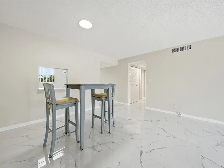 3000 Riverside Dr #201-1 — Photo 6