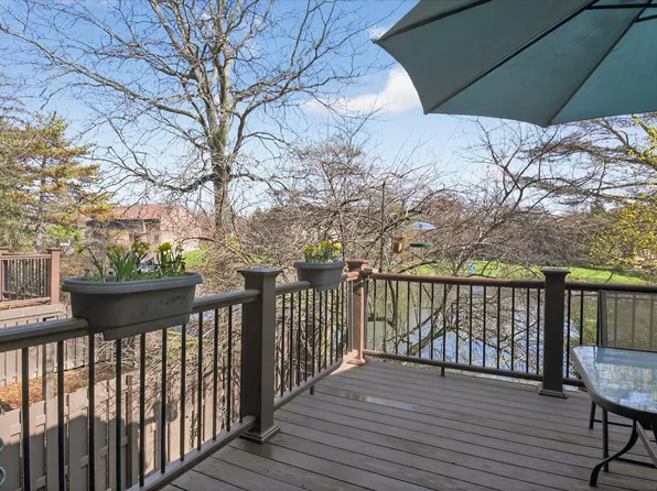 2555 Meade Ct, Ann Arbor, MI 48105