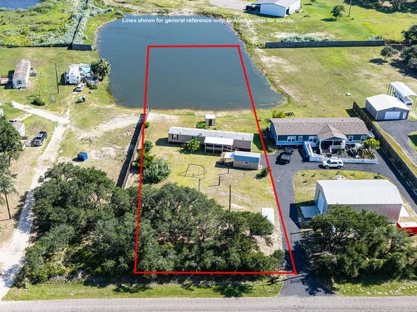 1912 Lone Star Rd, Rockport, TX 78382