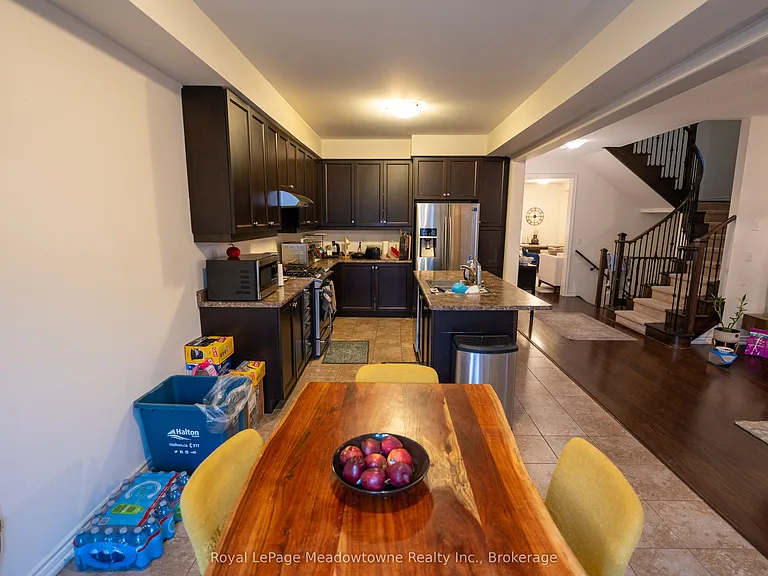 1528 Chretien St — Photo 12