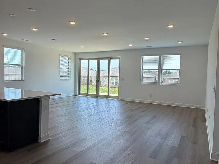 334 Mistfield St — Photo 14