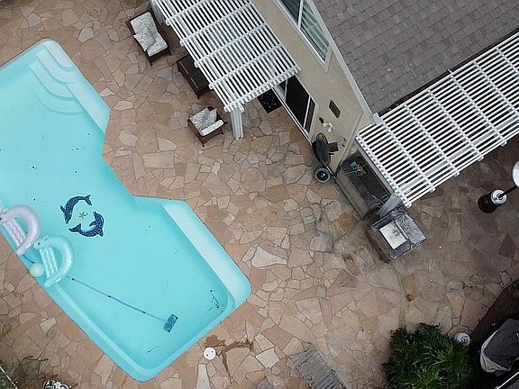 5th image of 6 Tidewater Ct